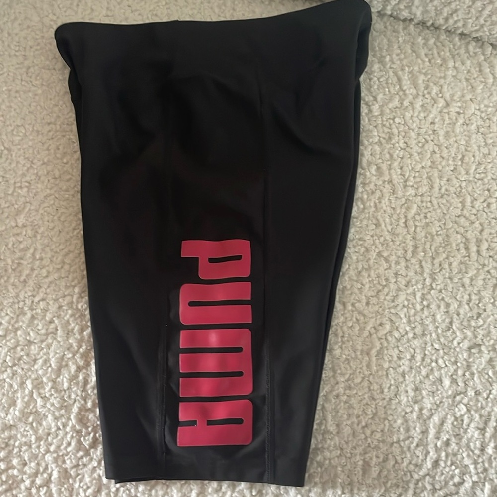 PUMA Black/Red Fitness Shorts Sz.S